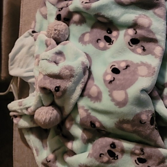 A PJ onesie (kids) - Picture 5 of 6